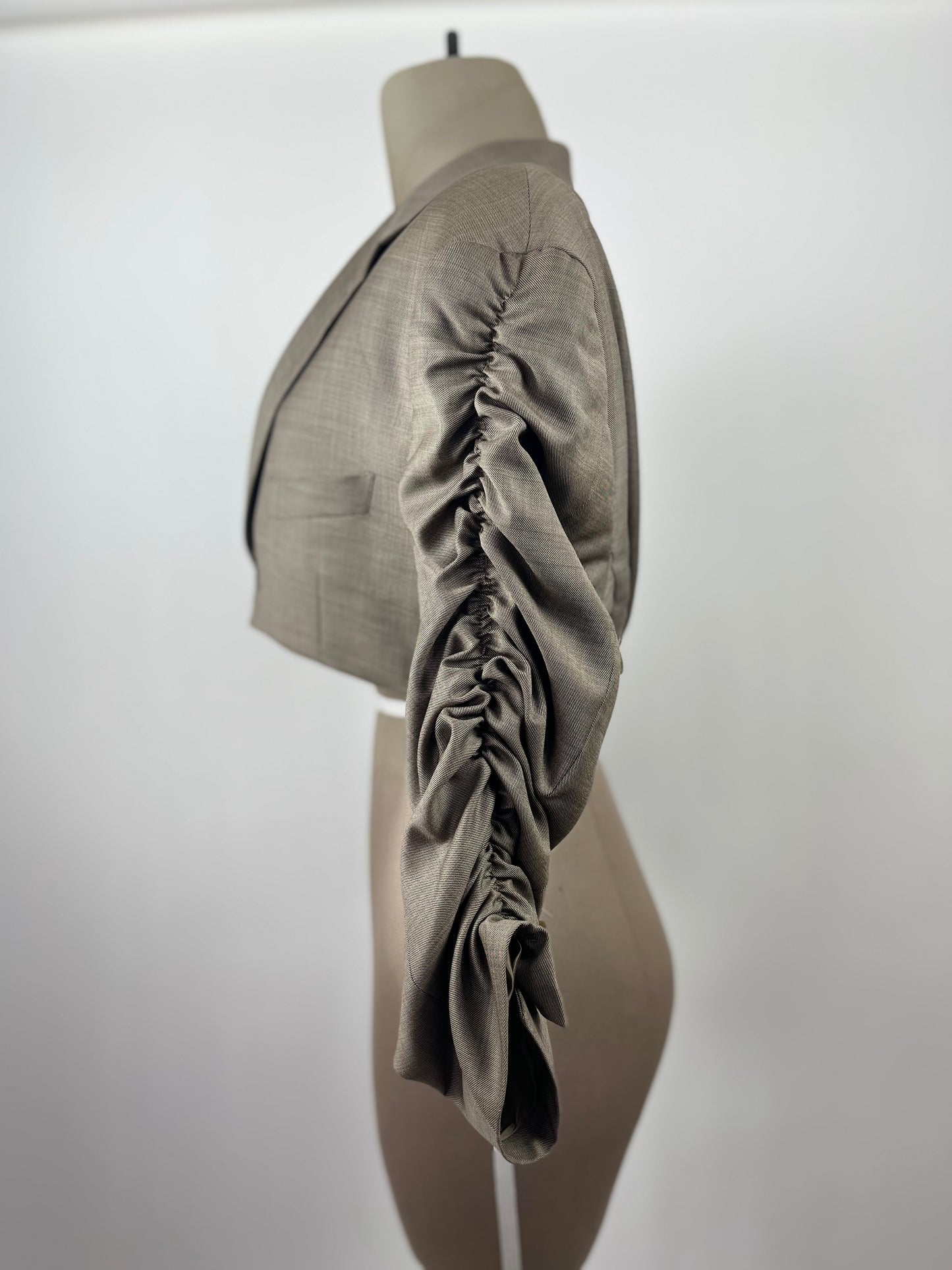 Blazer Crop - Pliegues mangas